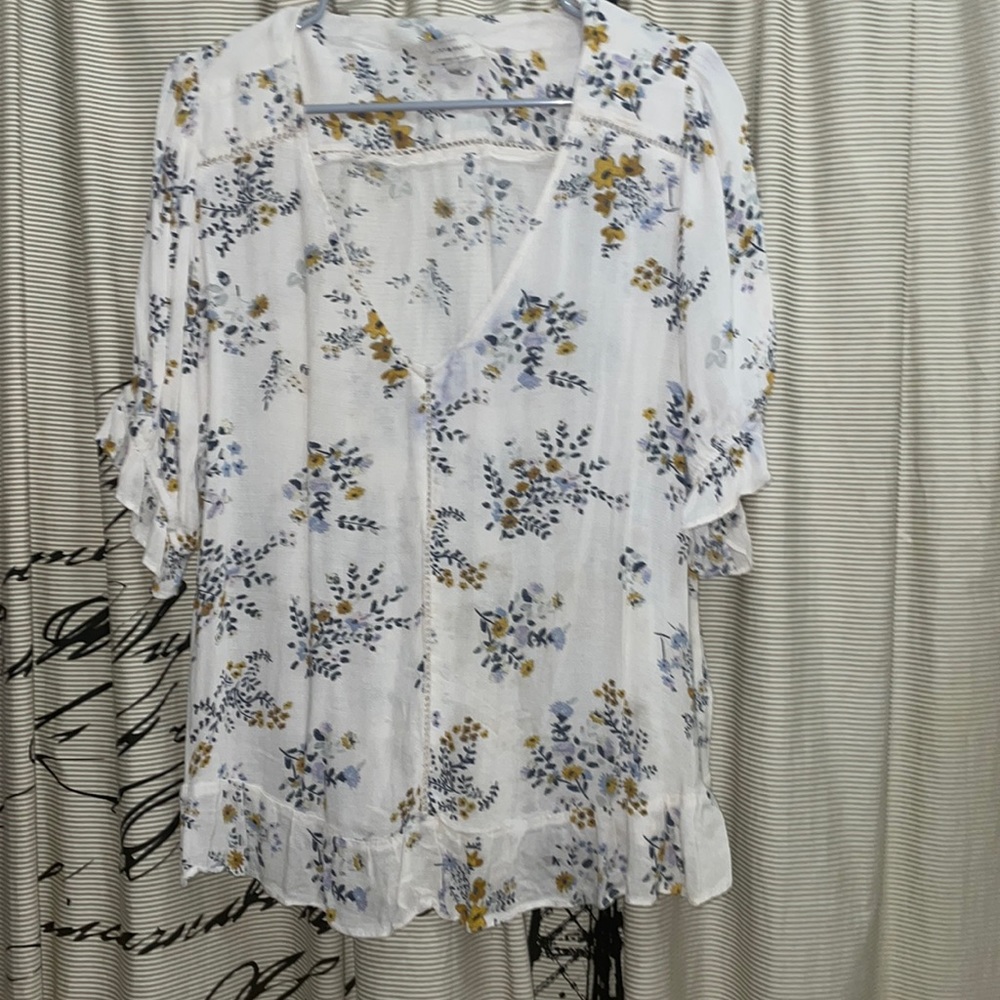 Lucky Brand Ladies blouse